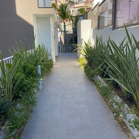 Appartement Private Garden Retreat With Pool, Walk To Nerja