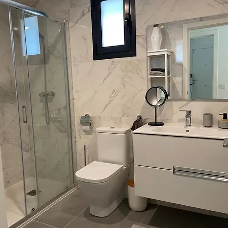 Appartement Private Garden Retreat With Pool, Walk To *
