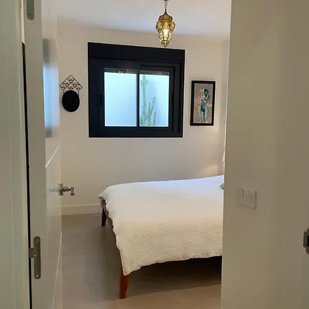 Private Garden Retreat With Pool, Walk To * Nerja