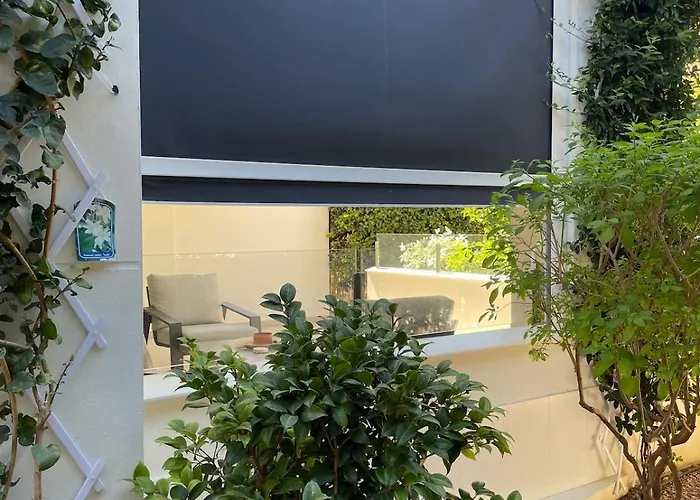 Private Garden Retreat With Pool, Walk To Nerja