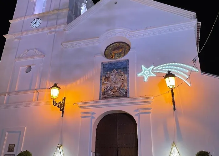 Private Garden Retreat With Pool, Walk To Apartament Nerja