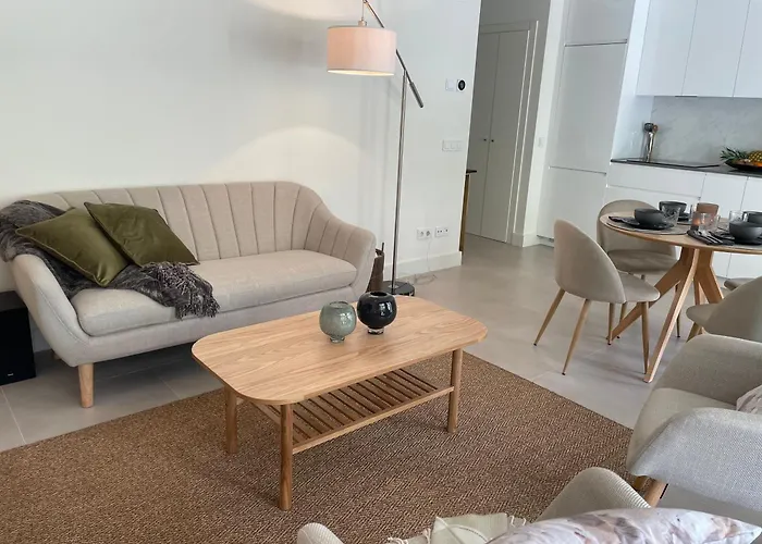 Private Garden Retreat With Pool, Walk To Nerja